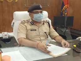 Photo of फेसबुक पर फर्जी आईपीएस महिला से की दोस्ती महिला ने युवक से ठगे डेढ़ लाख रुपये से ज्यादा
