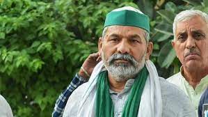 Photo of लखनऊ के आगरा हाईवे के टोल प्लाजा पर उमड़ा किसानों का  जन सैलाब