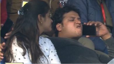 Photo of ग्रीनपार्क में मैच देखने आया युवक हुआ वायरल ग्रीनपार्क में गुटखा खाते युवक का वीडियाे हुआ वायरल