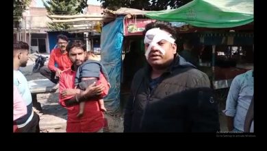 Photo of कानपुर में ई रिक्शा-स्कूटी की मामूली टक्कर के बाद स्कूटी सवार की बेरहमी से पिटाई