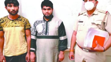 Photo of ढाबे में कारीगर ने की घिनौनी हरकत थूक लगाकर रोटी बनाने का वीडियो वायरल