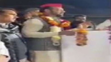 Photo of सपा प्रत्याशी ने अपनी पार्टी को बताया देश की बर्बादी जोश-जोश में अपनी ही हंसी उड़वा बैठे सपा प्रत्याशी