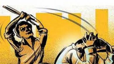 Photo of पिता की पिटाई से आहत पुत्र चढ़ा टॉवर पर पुत्र ने की आरोपियों की गिरफ्तारी की मांग