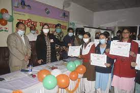 Photo of जिलाधिकारी नेहा शर्मा ने दिलाई मतदान करने की शपथ