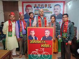 Photo of आर्य नगर विधानसभा की जनता ने कहा :अमिताभ है तो भरोसा है
