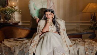 Photo of बहन रिया कपूर ने सोनम कपूर की प्रेग्नेंसी पर जताई खुशी एकता कपूर ने कहा- हॉट मासी
