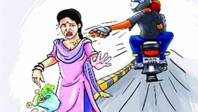 Photo of कानपुर__चेन लूटकर भाग रहे दो लुटेरे  में एक चढ़ा पुलिस के हत्थे