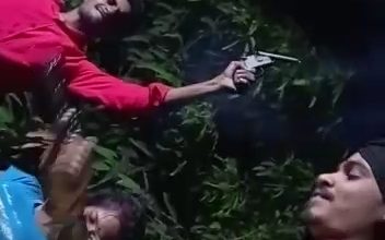Photo of बार बालाओं के साथ तमंचा लेकर ठुमके लगाते दिखे, मनचले पुलिस को नहीं लगी भनक