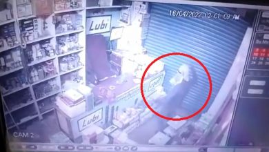 Photo of चोरी के बाद चोर ने किया ‘दबंग’ डांस चोर की हरकत हुई सीसीटीवी में कैद