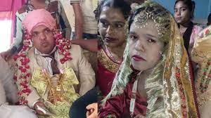 Photo of रामपुर आया तीन फीट का दूल्हा साढ़े तीन फीट के दूल्हे को मिली दुल्हन