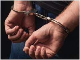 Photo of महिला पुलिस अधिकारी को पता चला मंगेतर है फ्रॉड गिरफ्तार कर भेज दिया जेल
