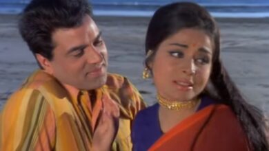 Photo of Dharmendra पर फिल्माया गया था मोहम्मद रफी का बेस्ट एवर रोमांटिक गाना , भारत का बना सूपर रोमांटिक गाना