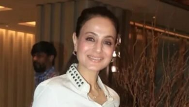 Photo of Rajpal Yadav के बाद चेक बाउंस मामले में फंसी Ameesha patel?